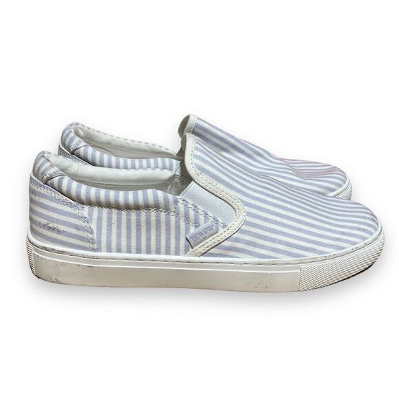 J Crew Sneakers WMNS 9 Blue Striped Canvas Road Trip Slip On White AW600 Boat - Picture 1 of 8